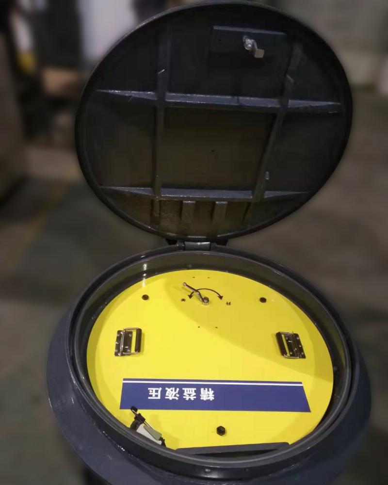 雙層智(zhì)能井蓋(gai)